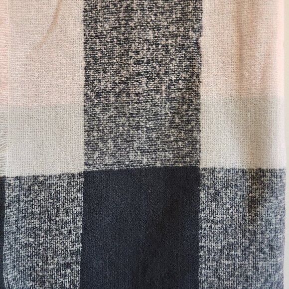 Just Cozy Blanket Scarf NWT - Picture 4 of 14